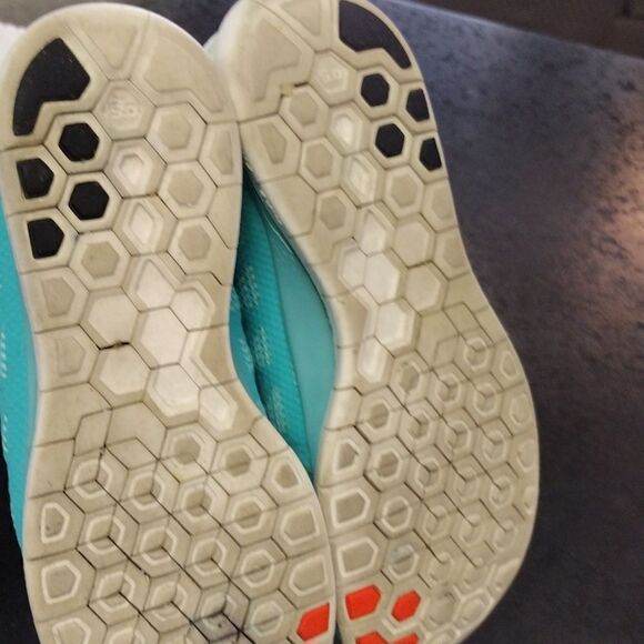 Nike sneakers  - Picture 5 of 5